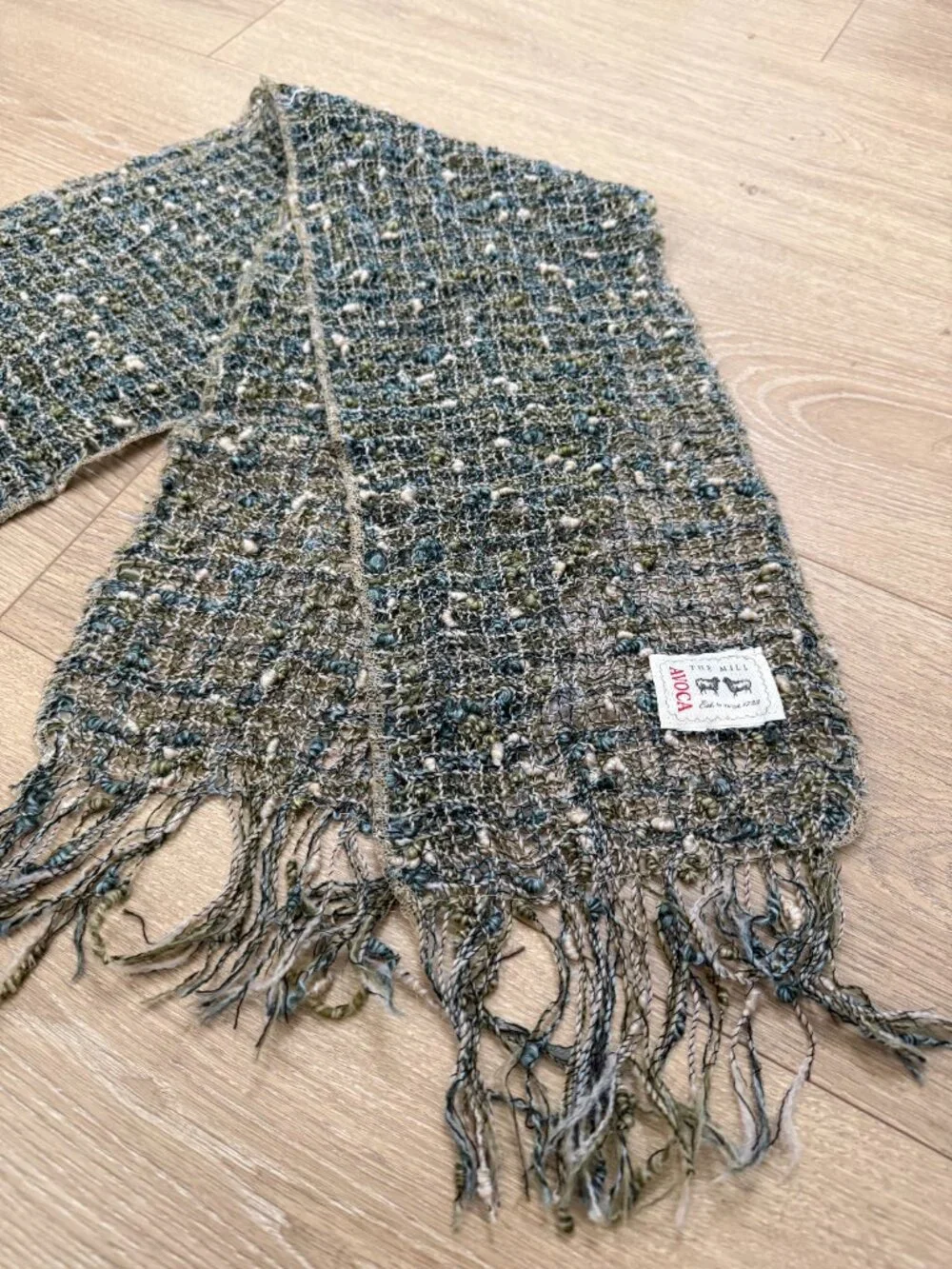 AVOCA The Mill Ireland Handweavers Cream, Blue, Grn Knotty Textured Scarf Fringe